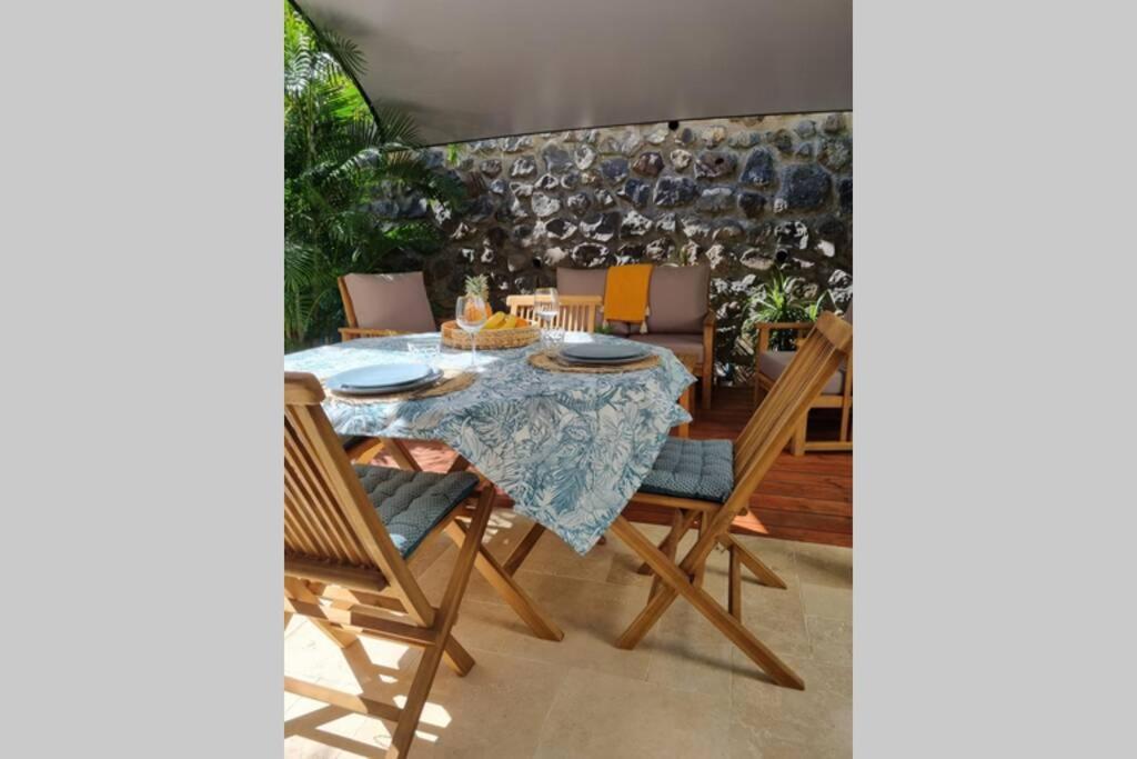 L'Instant Evasion, Studio Avec Terrasse, Piscine ! แซ็งต์-จีลส์-เลส์-แบ็งส์ ภายนอก รูปภาพ